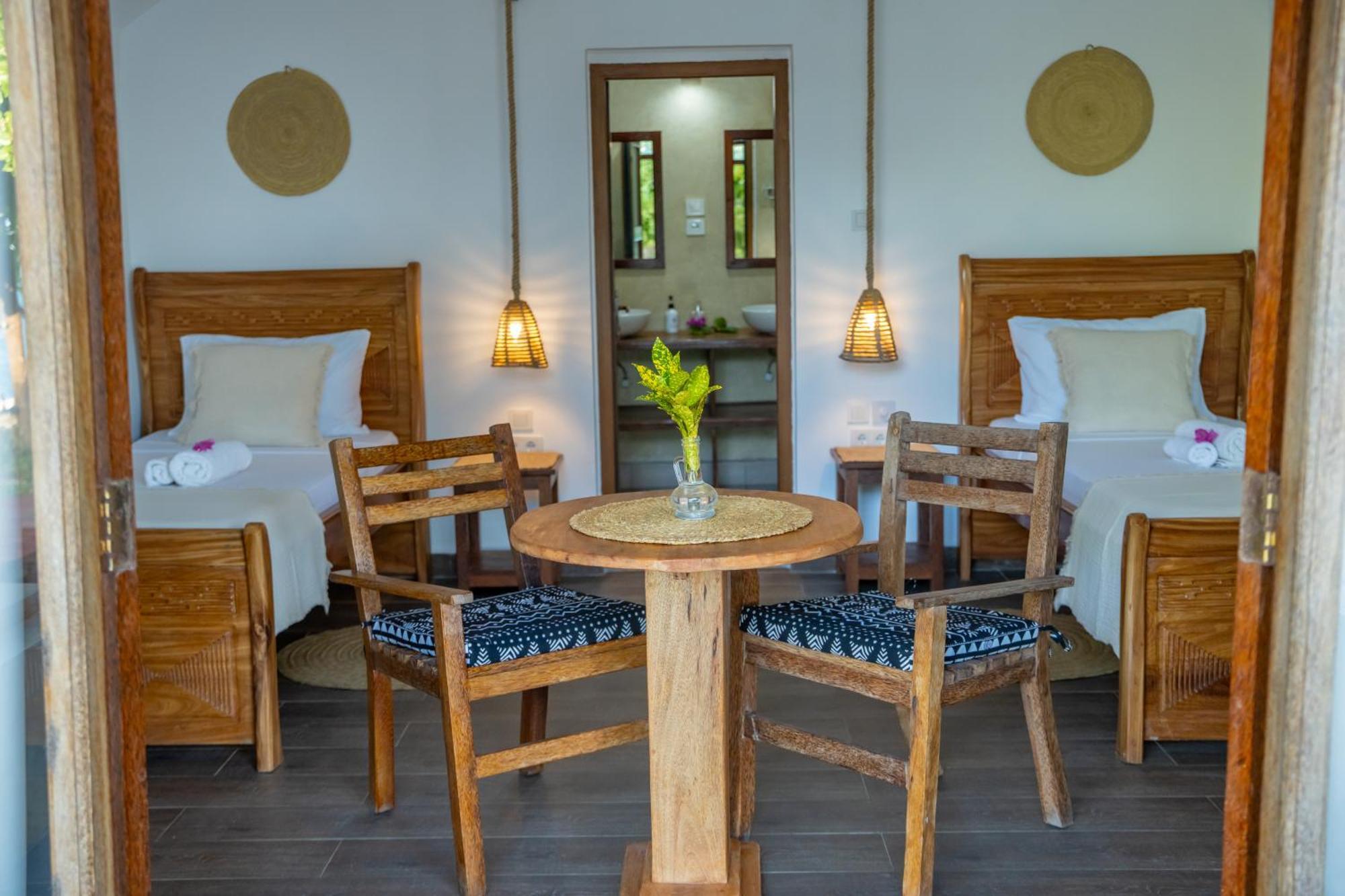 Juana Ocean Villas Makunduchi Buitenkant foto
